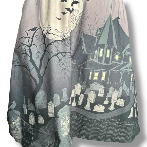 ModCloth Haunted House Halloween Skirt M
Spooky Graveyard Cotton Lined Medium - Picture 8 of 15